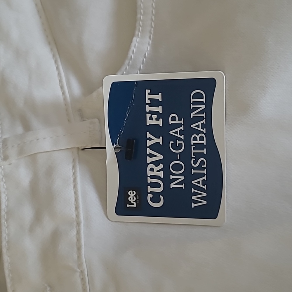 NWT - Lee White Capri Pant - Picture 3 of 10